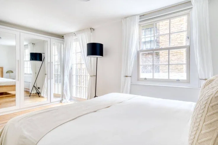 Flat Mercer Walk in City of Westminster