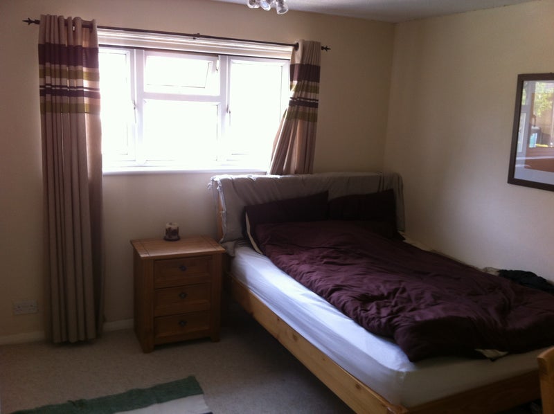 Room Kennedy Close in Greater London