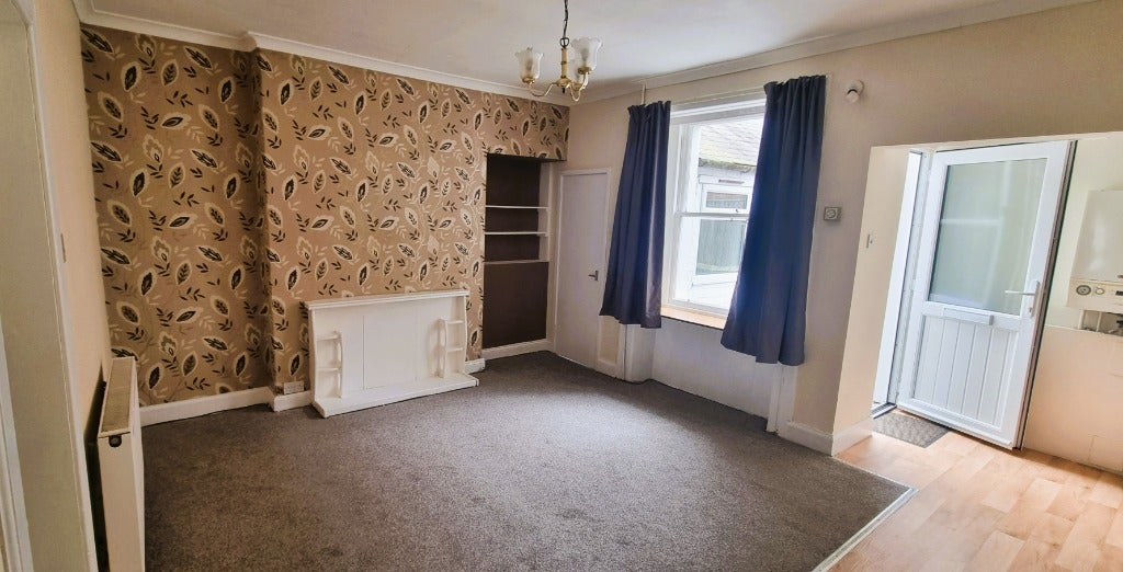 Flat Albert Place in Kelso