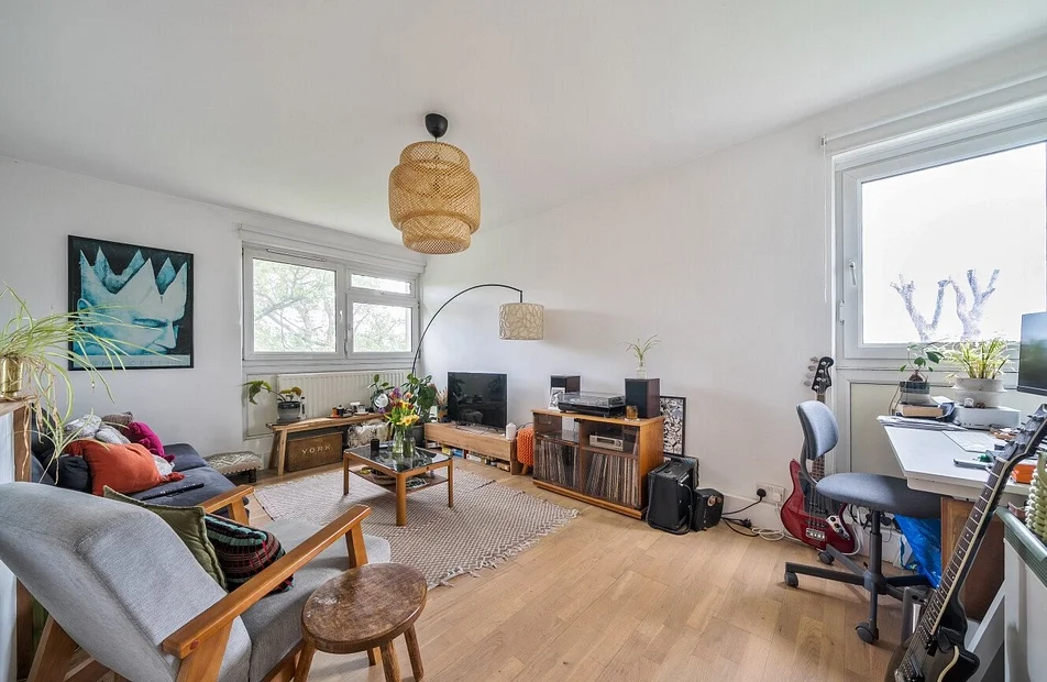 Flat Windley Close in Greater London