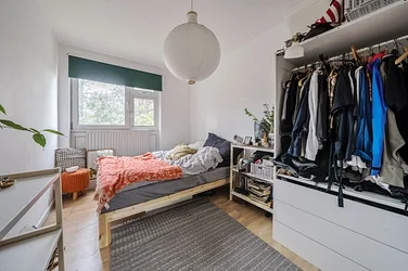 Flat Windley Close in Greater London
