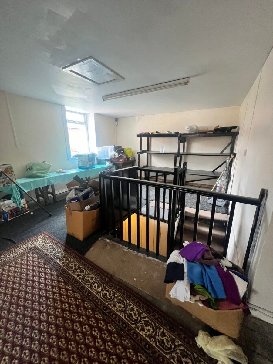 Flat Ashfield Road in Rochdale