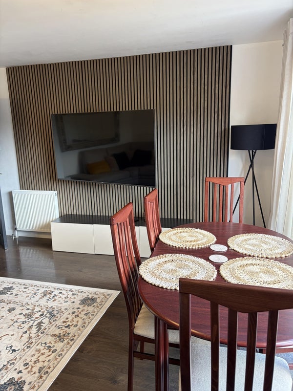 Room Howden Hall Drive in City of Edinburgh