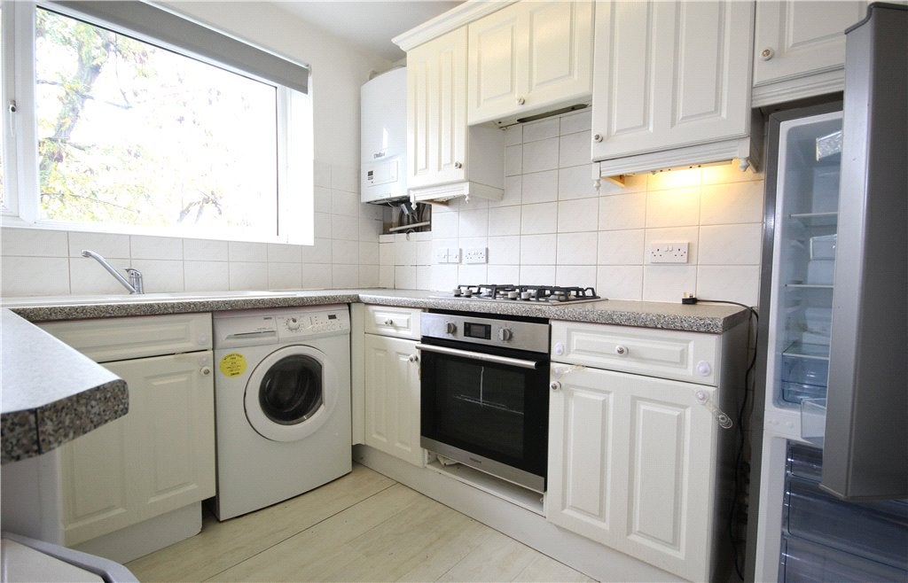 Flat Amherst Road in Greater London