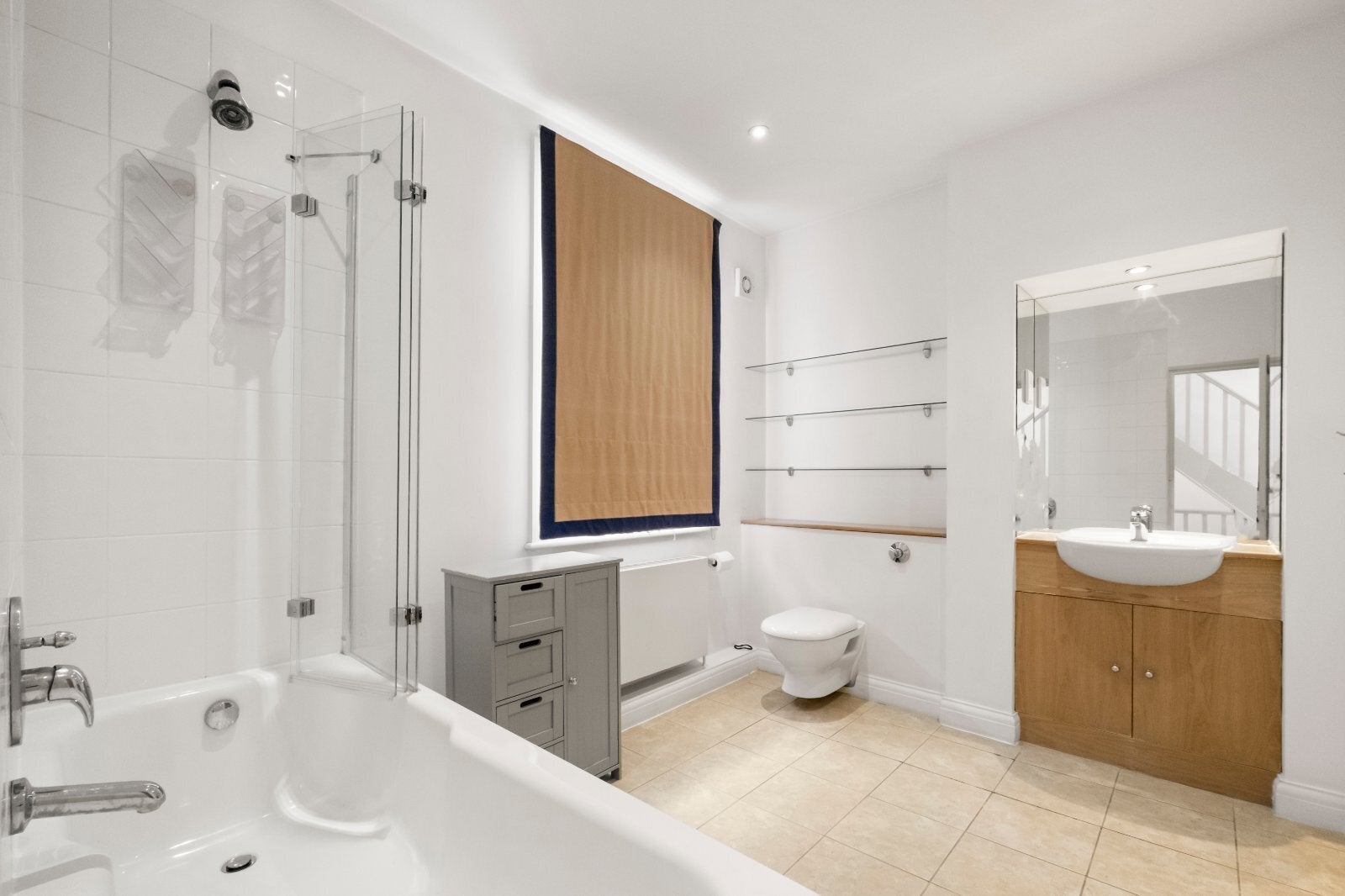 House Heckfield Place in Greater London