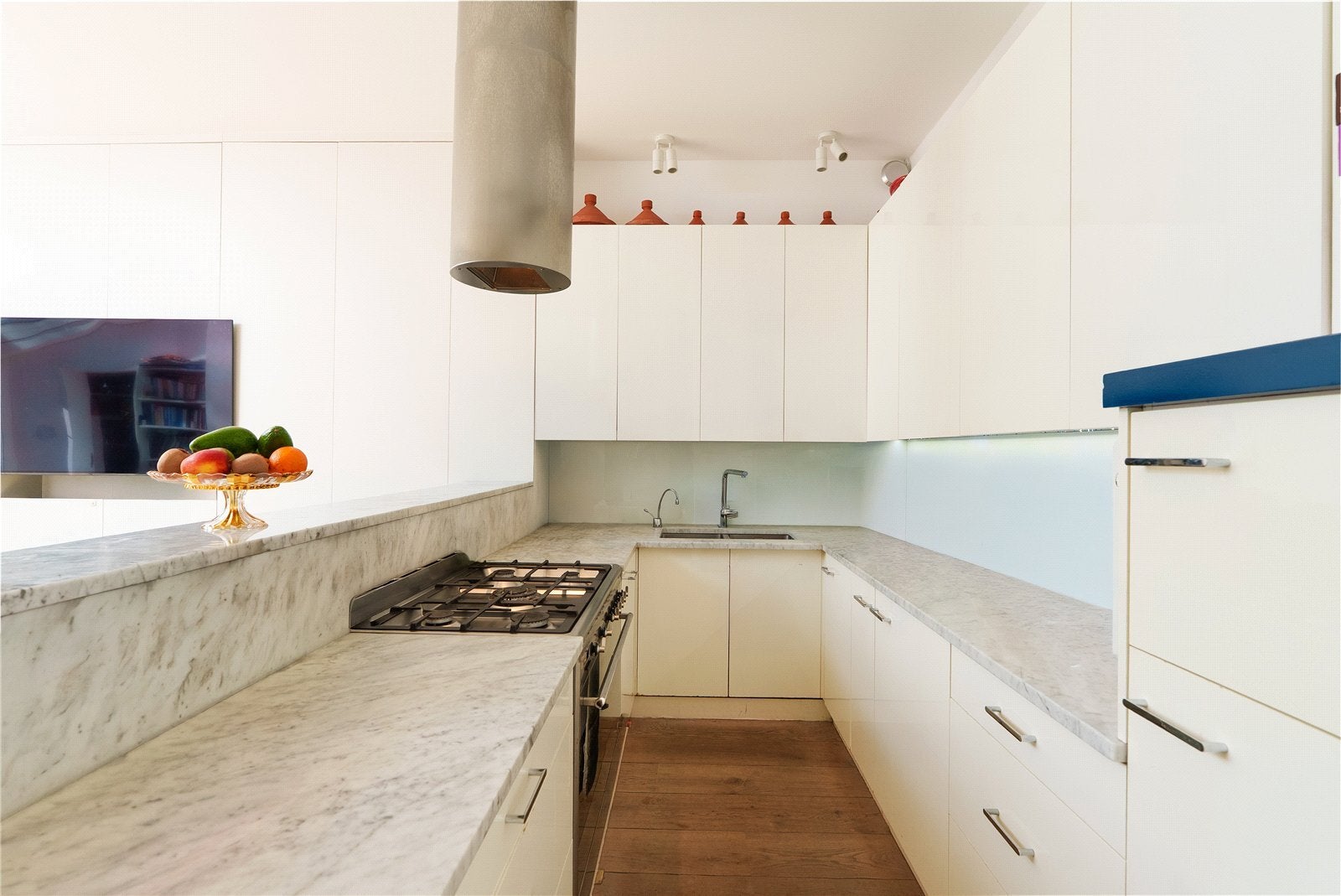 Flat Howitt Road in Greater London
