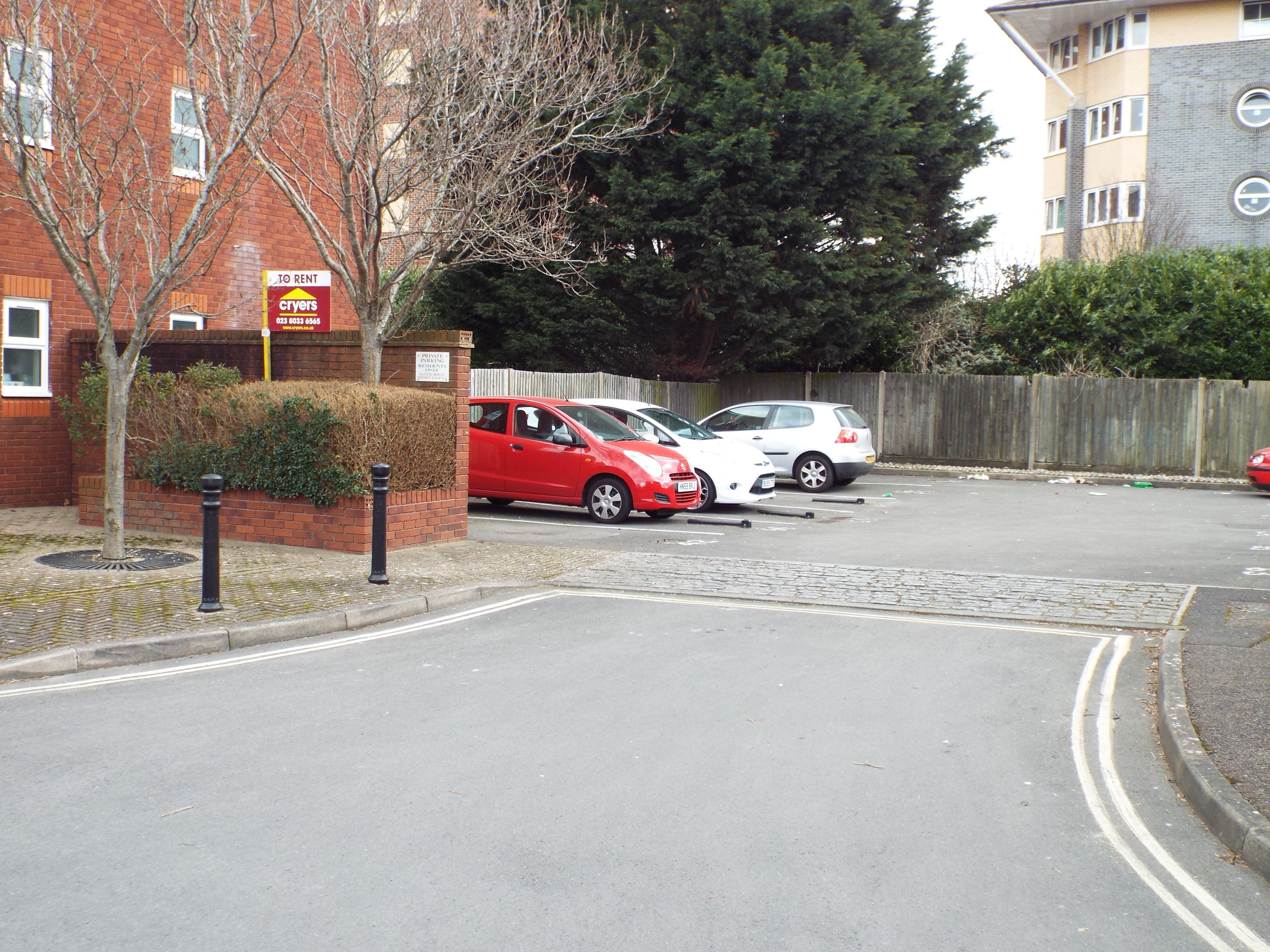 Flat Captains Place in Southampton