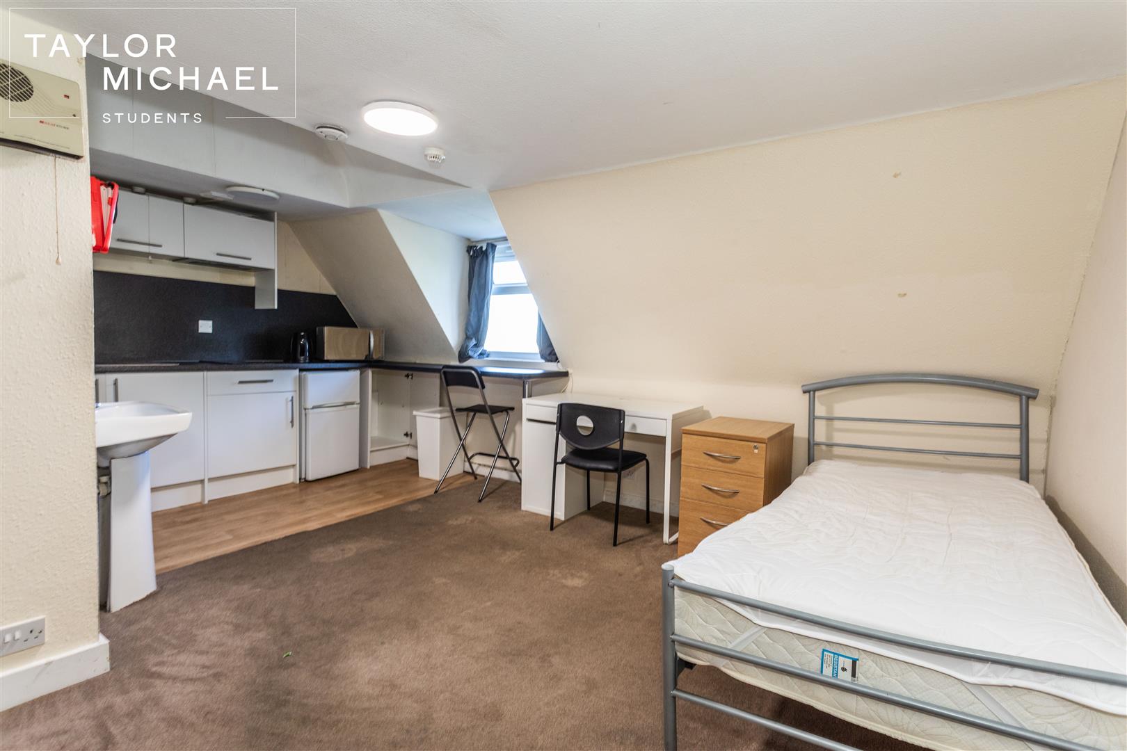 Room Dorset Gardens in Brighton
