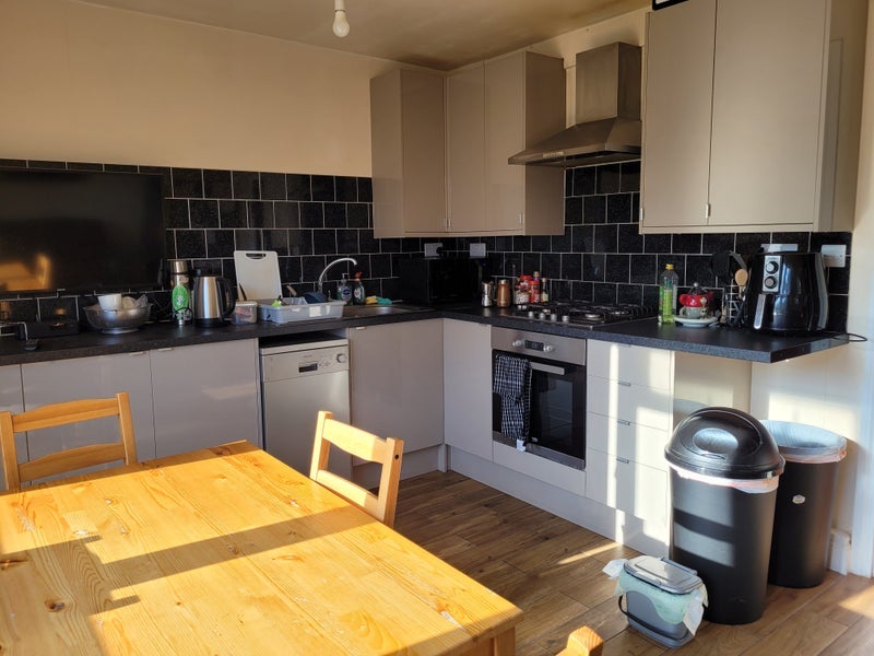Room Gataker Street in Greater London