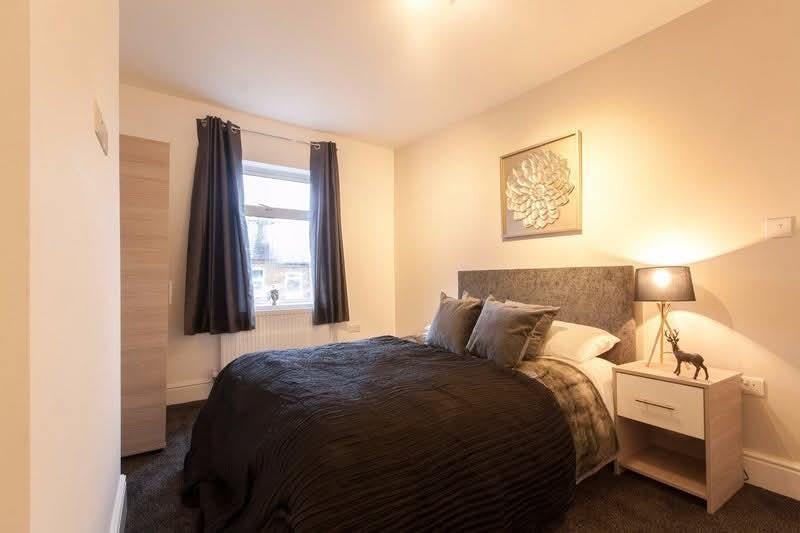 Room Munro Street in Stoke-on-Trent