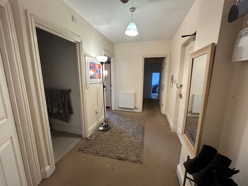 Flat Wilmslow Road in Manchester