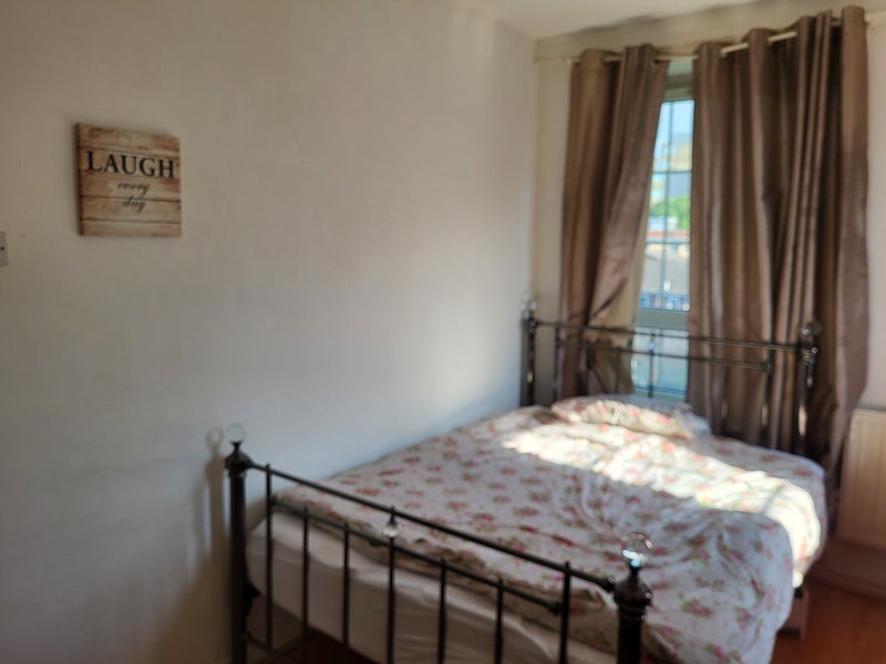 Room Spelman Street in Greater London
