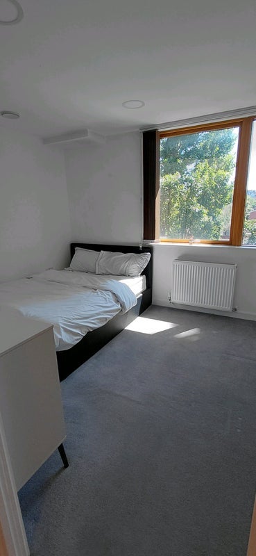 Room John Harrison Way in Greater London