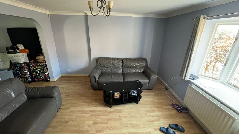 Room Chervil Close in Manchester