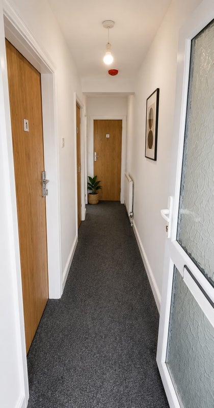 Room Maxwell Place in Stoke-on-Trent