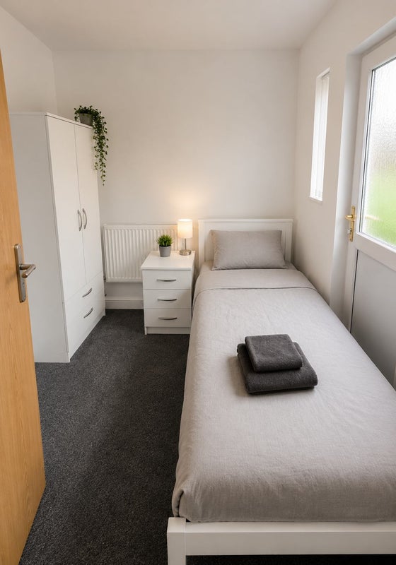 Room Maxwell Place in Stoke-on-Trent
