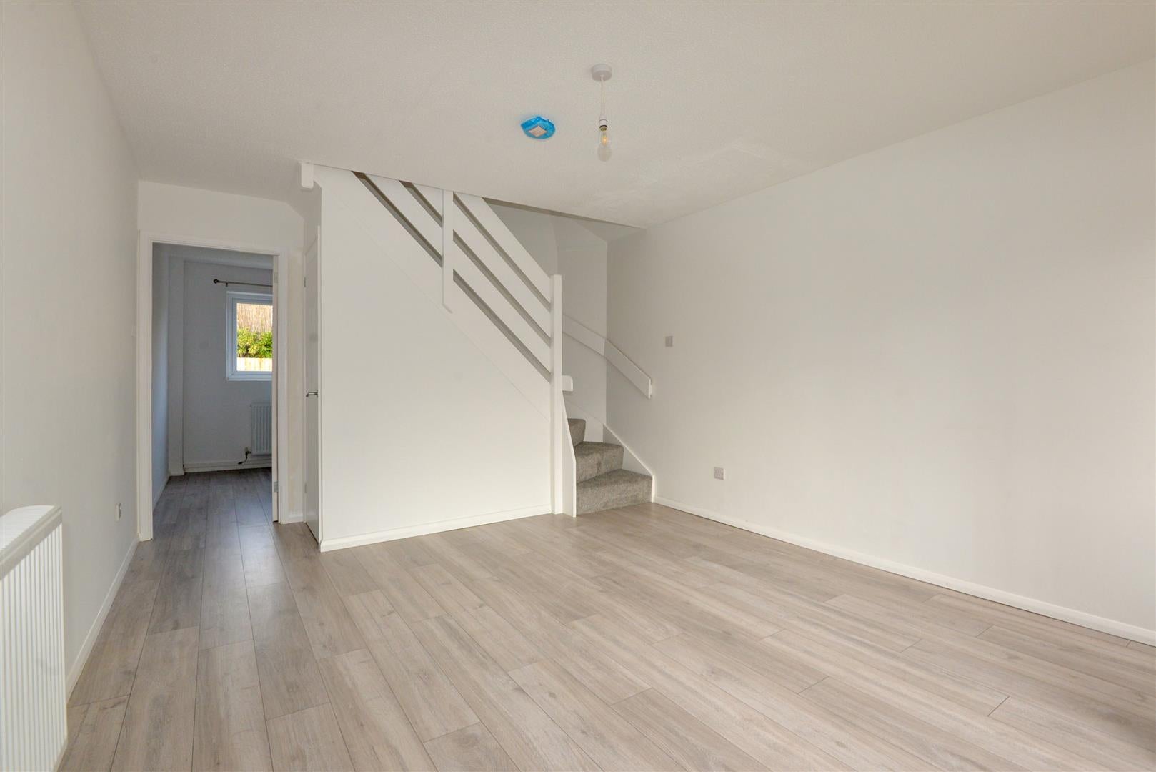 House Eldergrove Close in Bridgwater