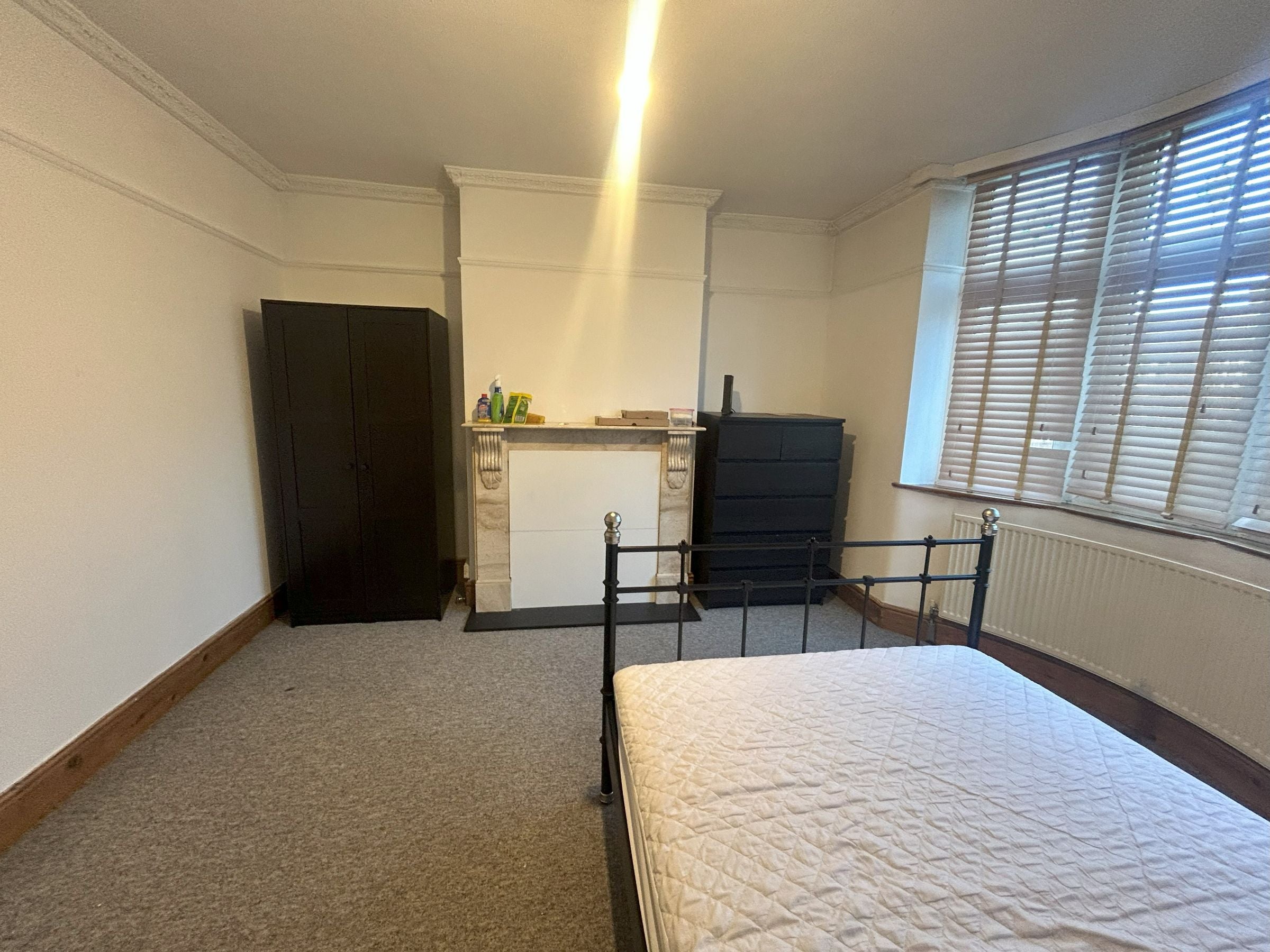Room Wesley Close in Bristol