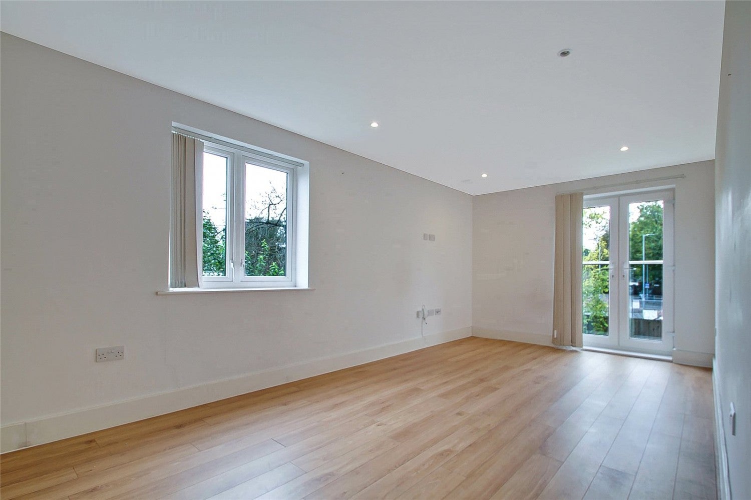 Flat Pembroke Road in London