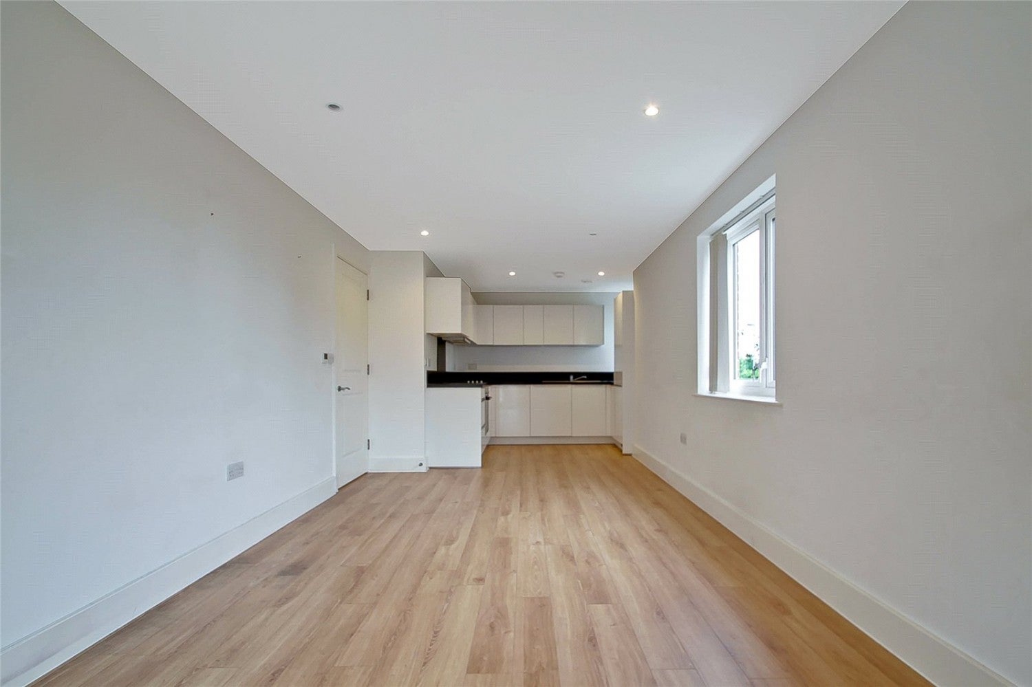 Flat Pembroke Road in London