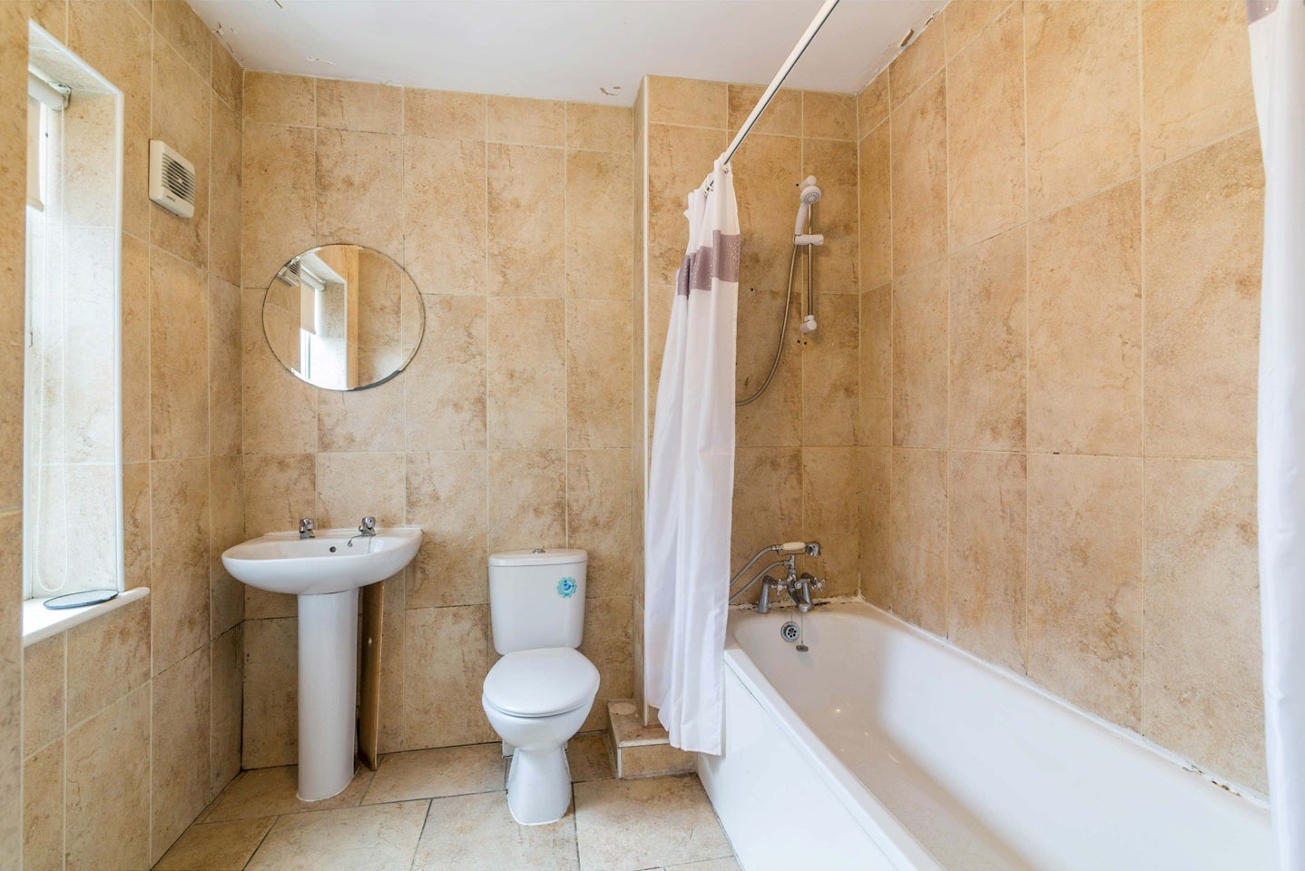 Room Belper Road in Nottingham