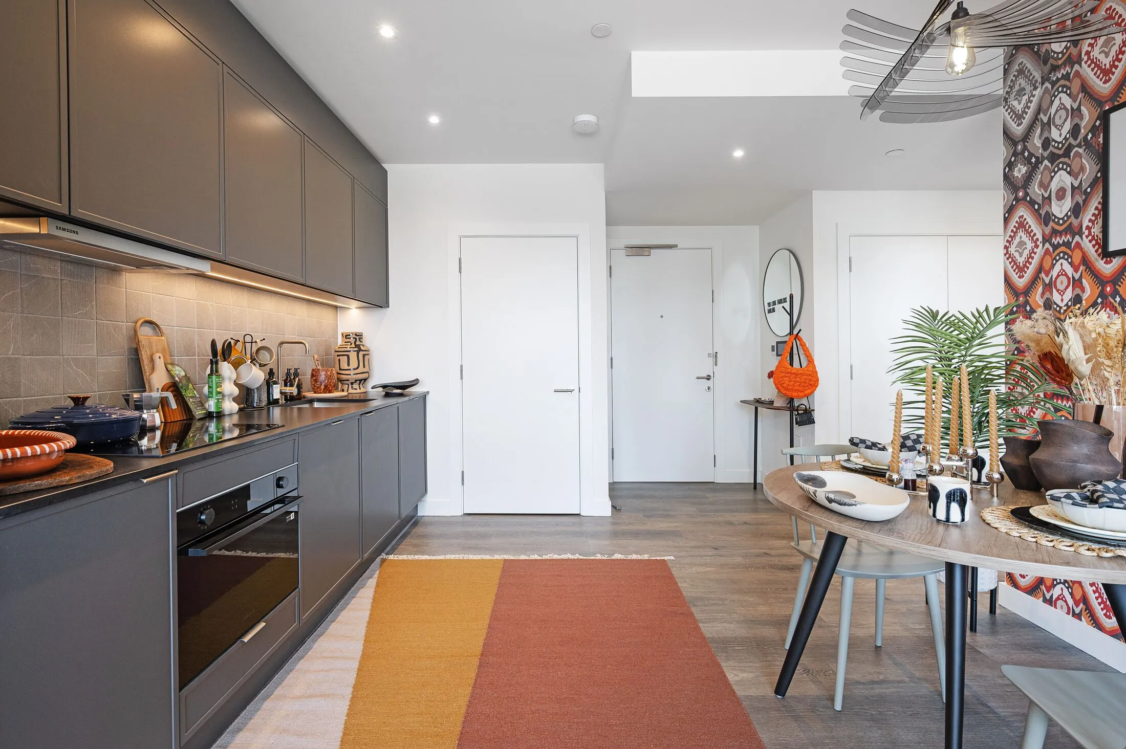 Flat Montfichet Road in Greater London