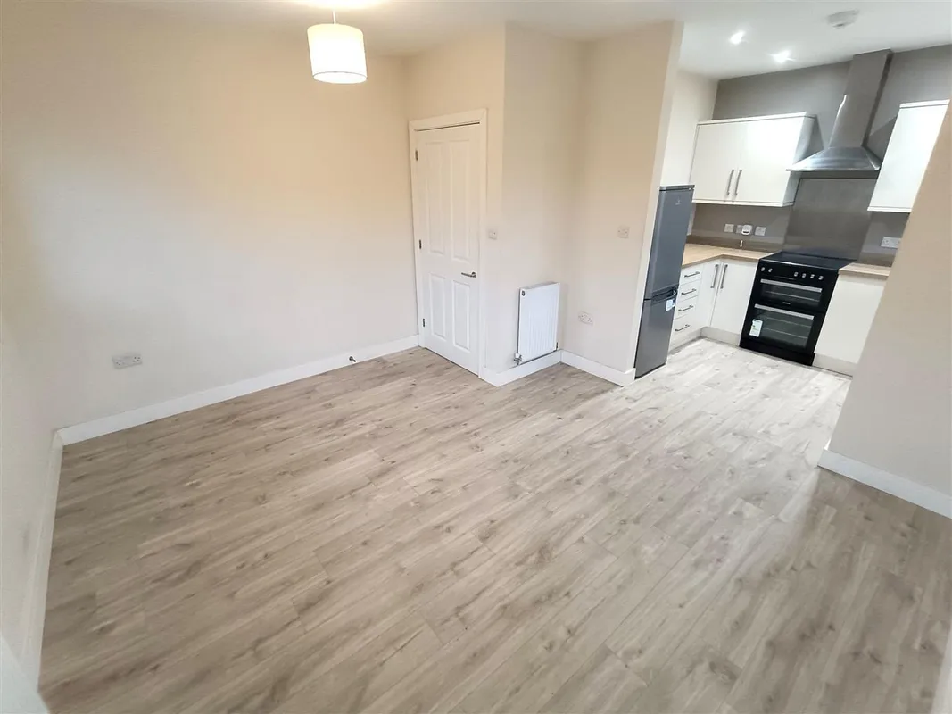 Flat Maybury Close in Kettering