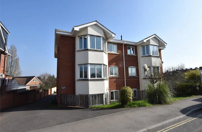Flat Emmanuel Close in Exeter