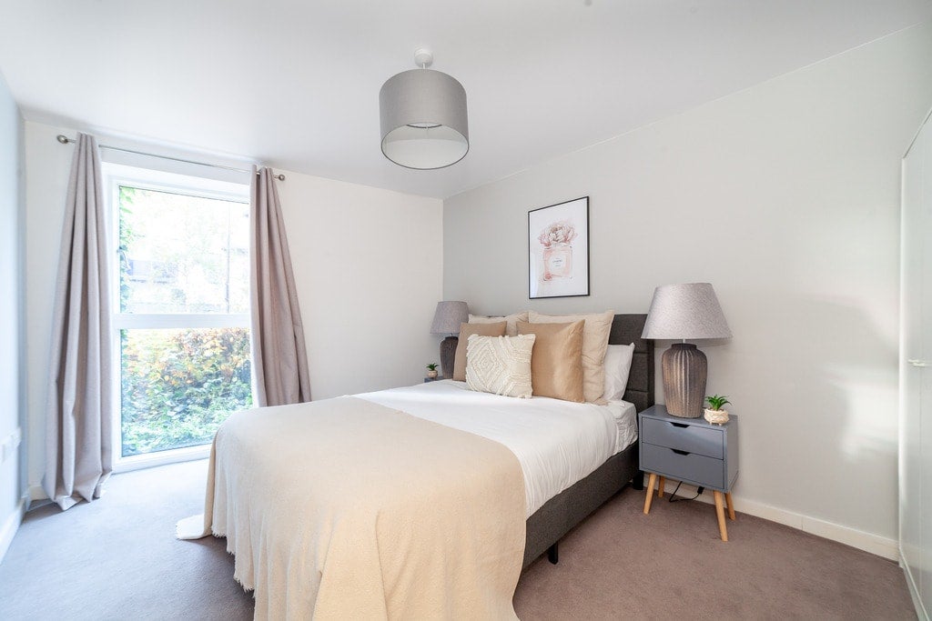 Flat Lewisham Road in Greater London