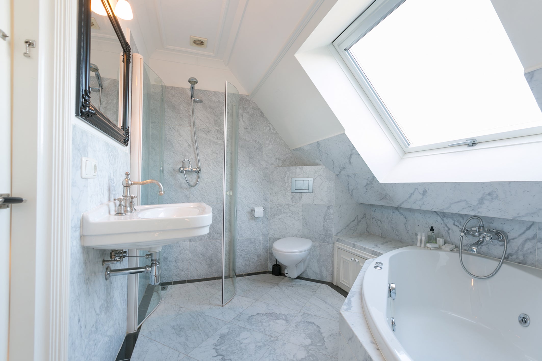 Appartement te huur: Riouwstraat 62A, 'S-Gravenhage