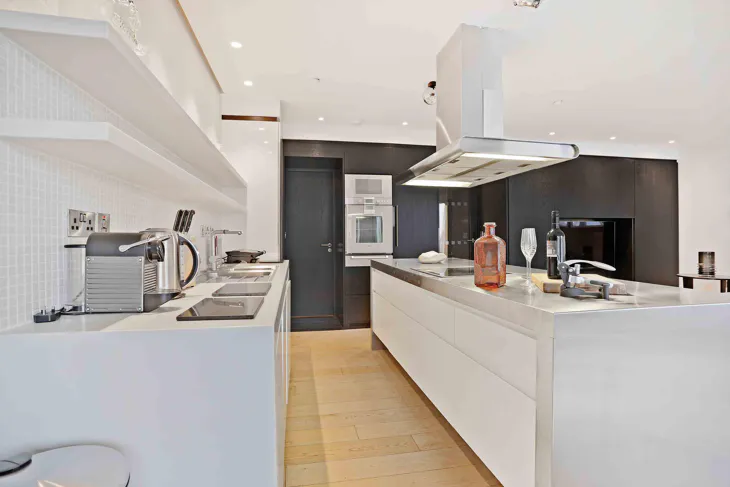 Flat Wardour Street in City of Westminster
