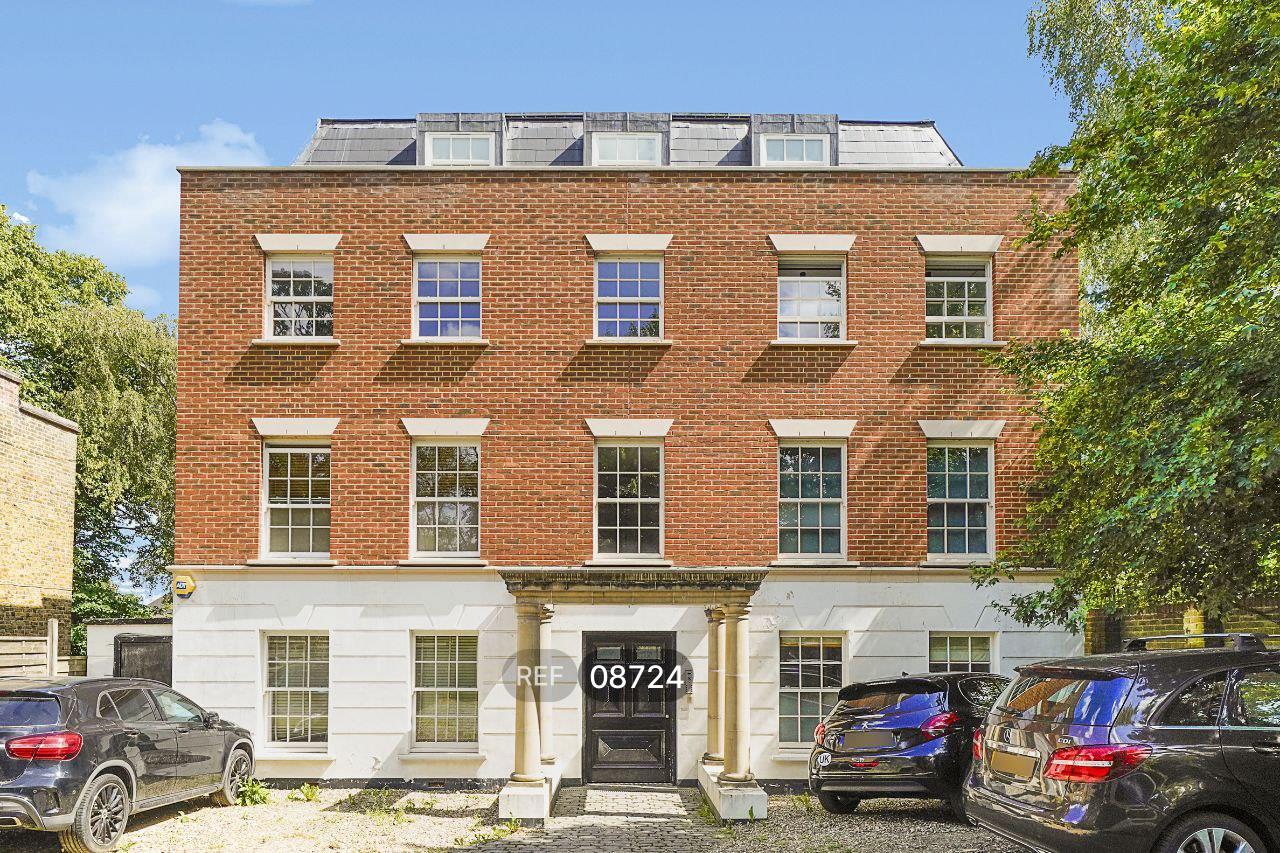 Flat Upper Tulse Hill in Greater London