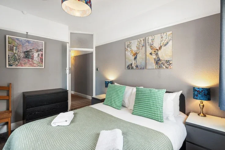Flat George Street in St Leonards