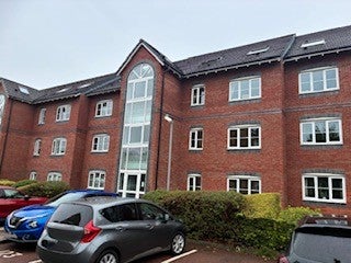Flat Guest Street in Leigh