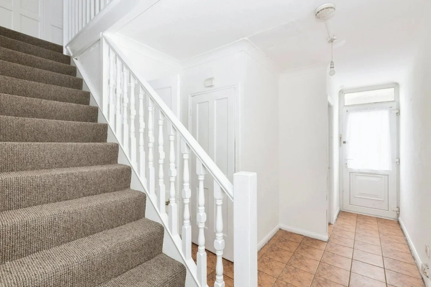 Room Cowbridge Lane in Greater London