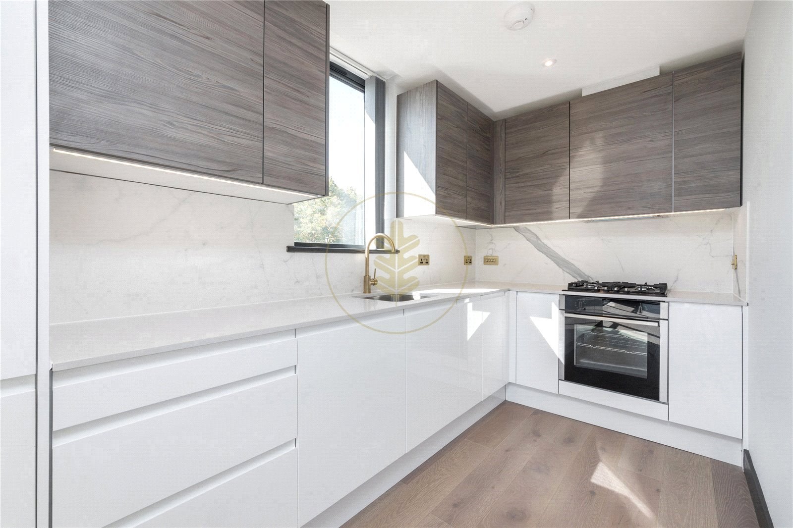 Flat Brondesbury Park in Greater London