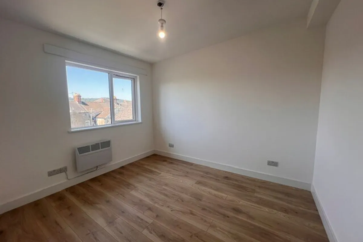 Flat Machen Place in Cardiff