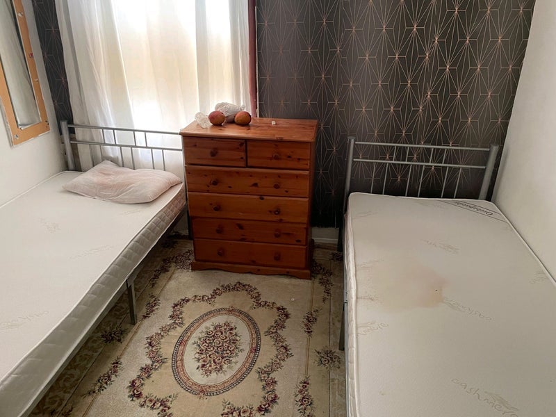 Room Essex Road in Greater London