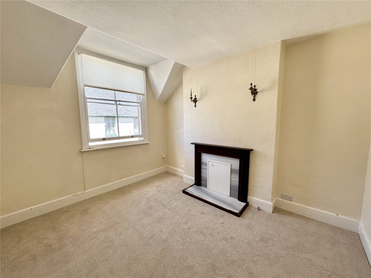 Flat West Street in Rhayader