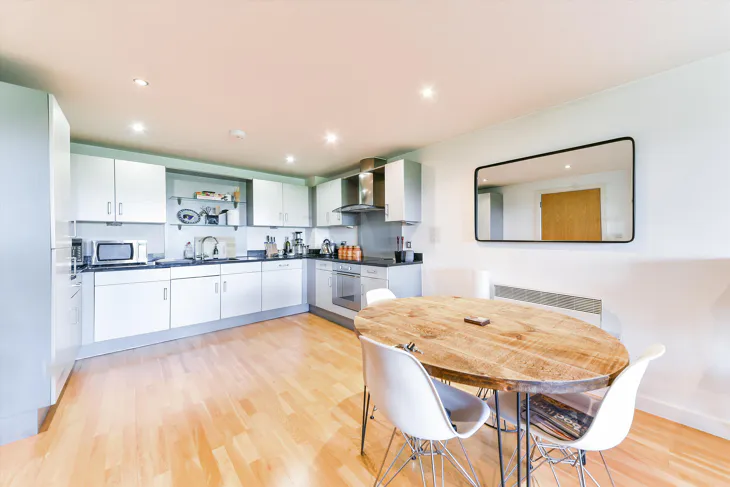 Flat Southgate Road in Greater London