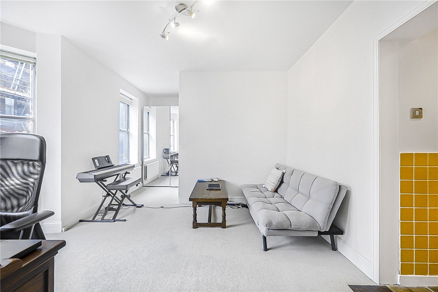 Flat Baldwins Gardens in Greater London