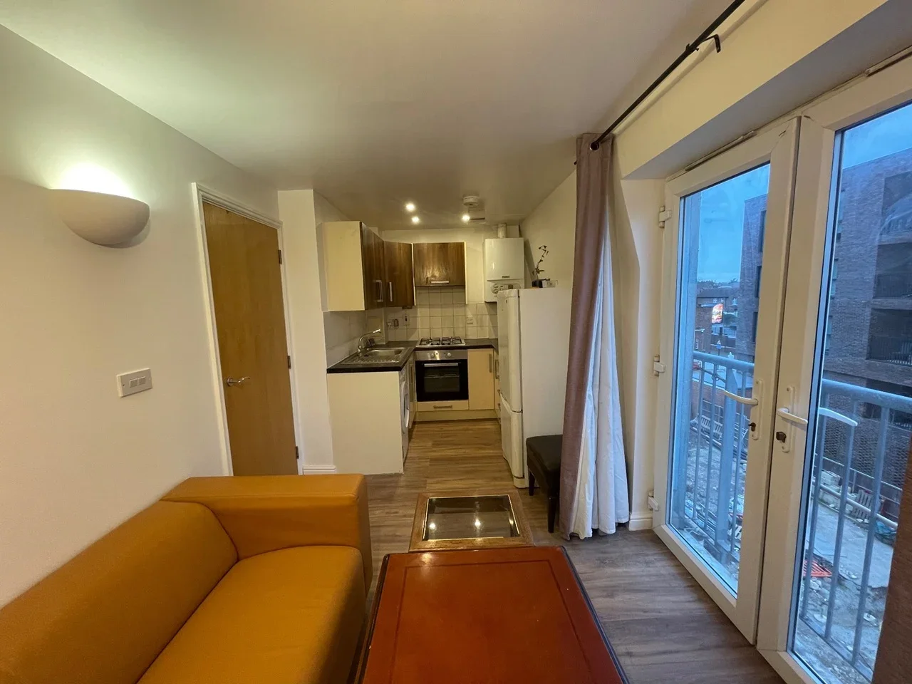 Flat Palmerston Road in Greater London