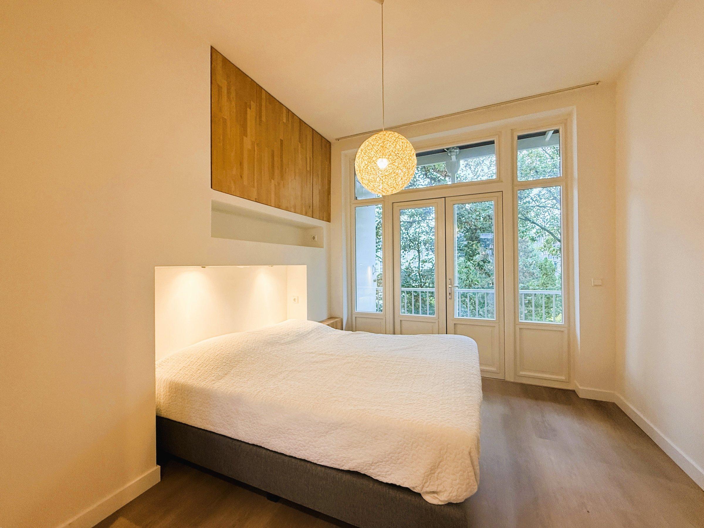 Woning te huur: Hogeweg, Amsterdam