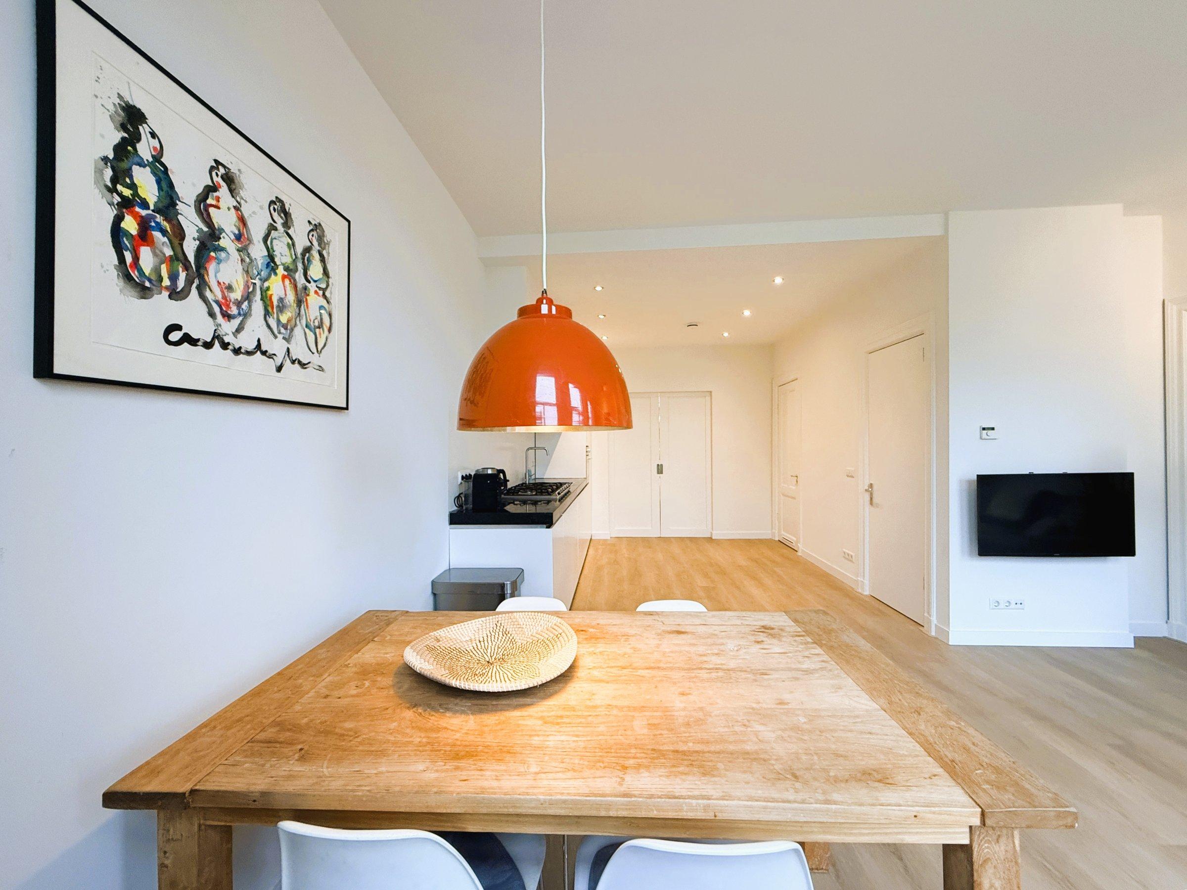 Woning te huur: Hogeweg, Amsterdam