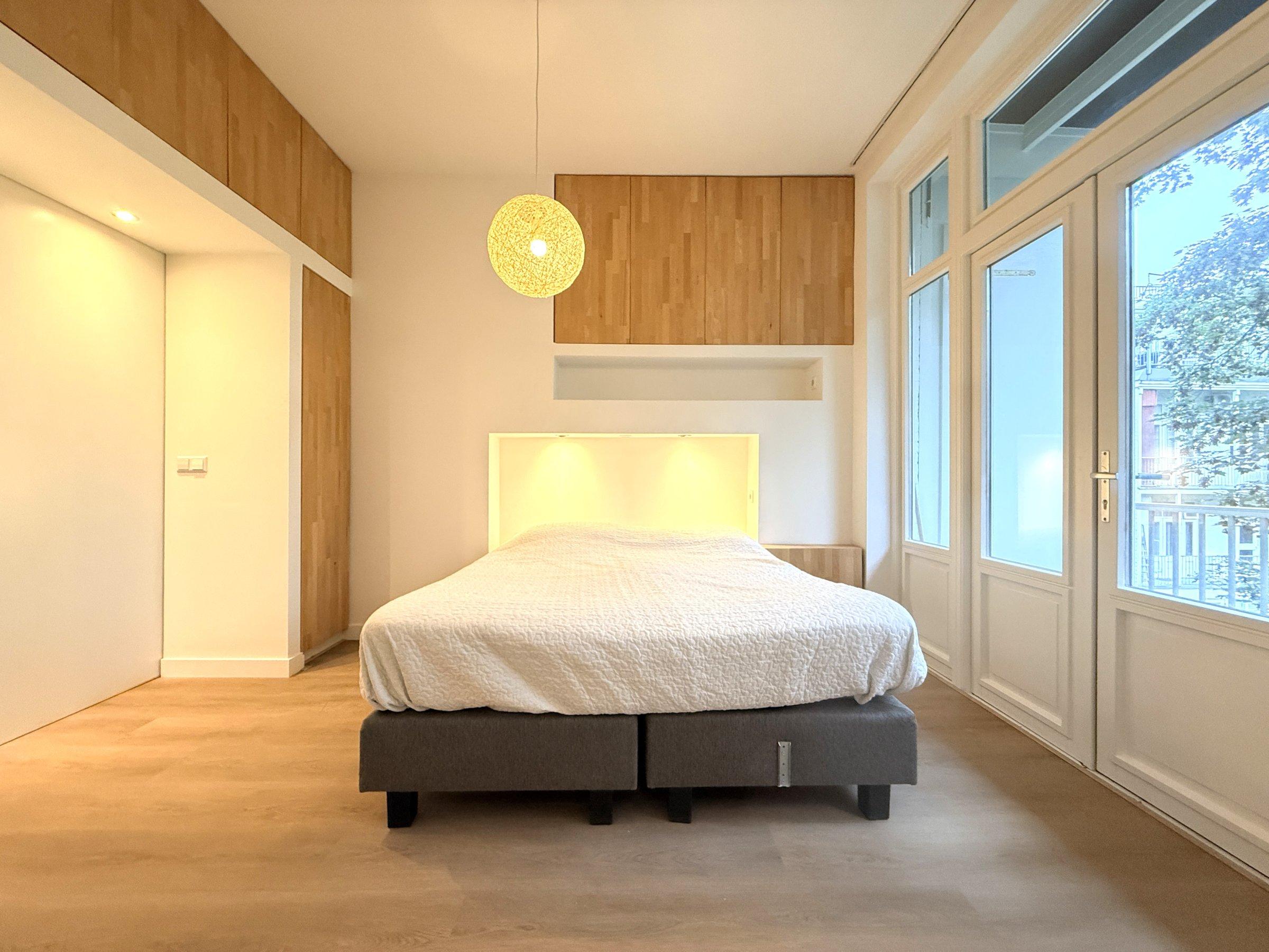 Woning te huur: Hogeweg, Amsterdam