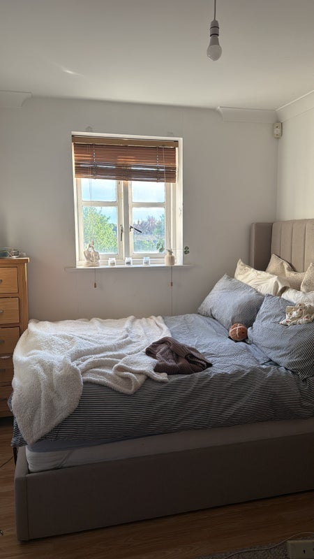 Room Stockwell Green in Greater London