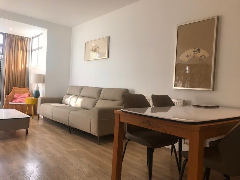 Room Heaven Tree Close in Greater London
