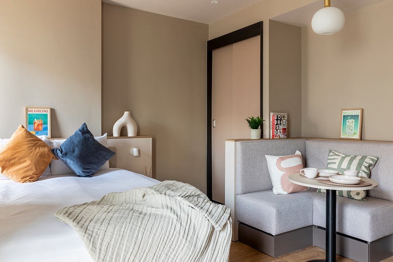 Flat First Way in Greater London