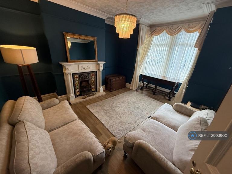 Room Back Tower Grove in Leeds