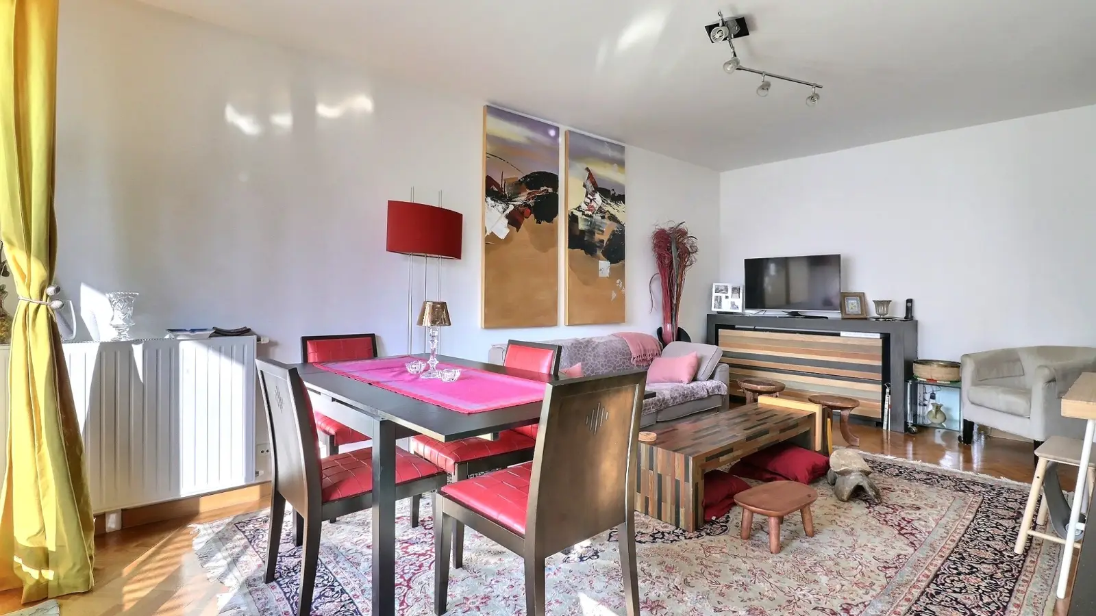 Flat Rue Saint-Charles in Paris
